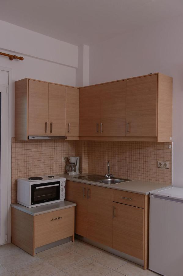 Pelini Apartman Kalamáki Kültér fotó